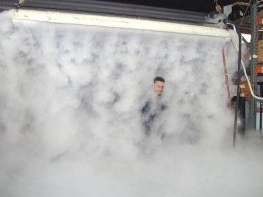 FOG SCREEN WITH DISINFECTOR SPRAY